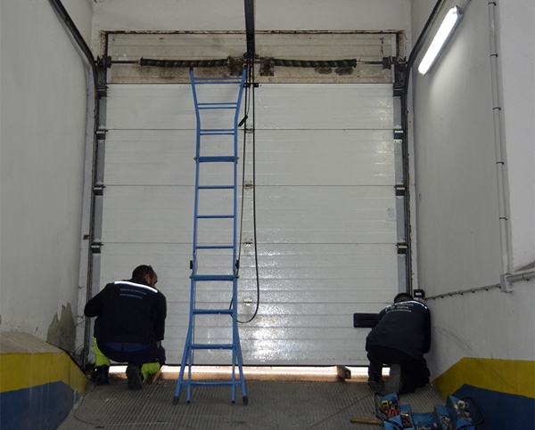 Puertas Bahía mantiene su política de expansión ampliando sus instalaciones